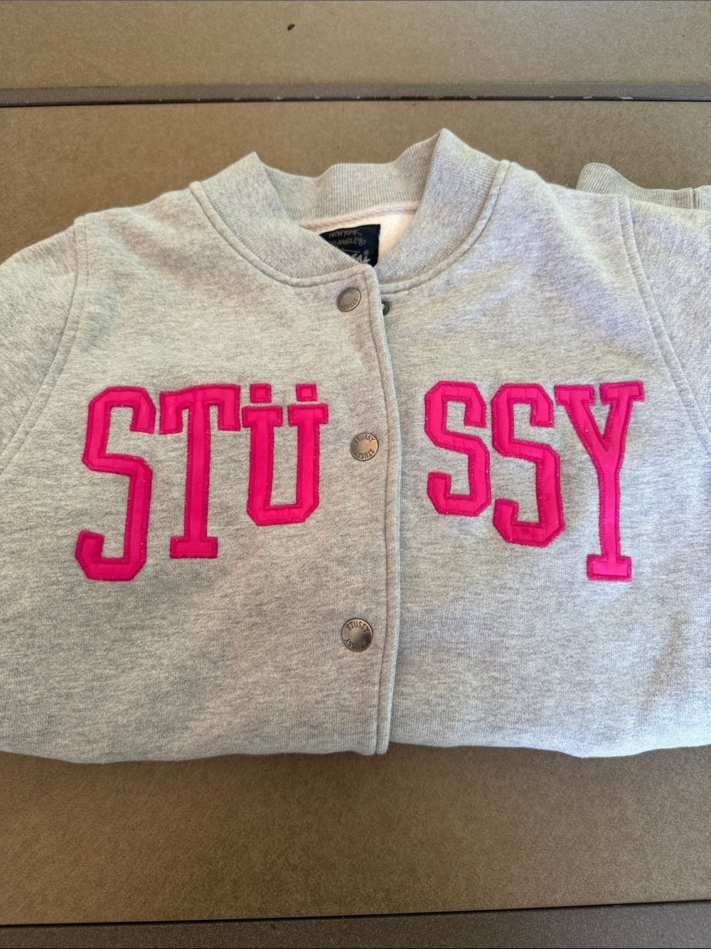 Stüssy Gray Varsity Snap Front Jacket Pink Logo Embroidered Size M Streetwear - Picture 6 of 7